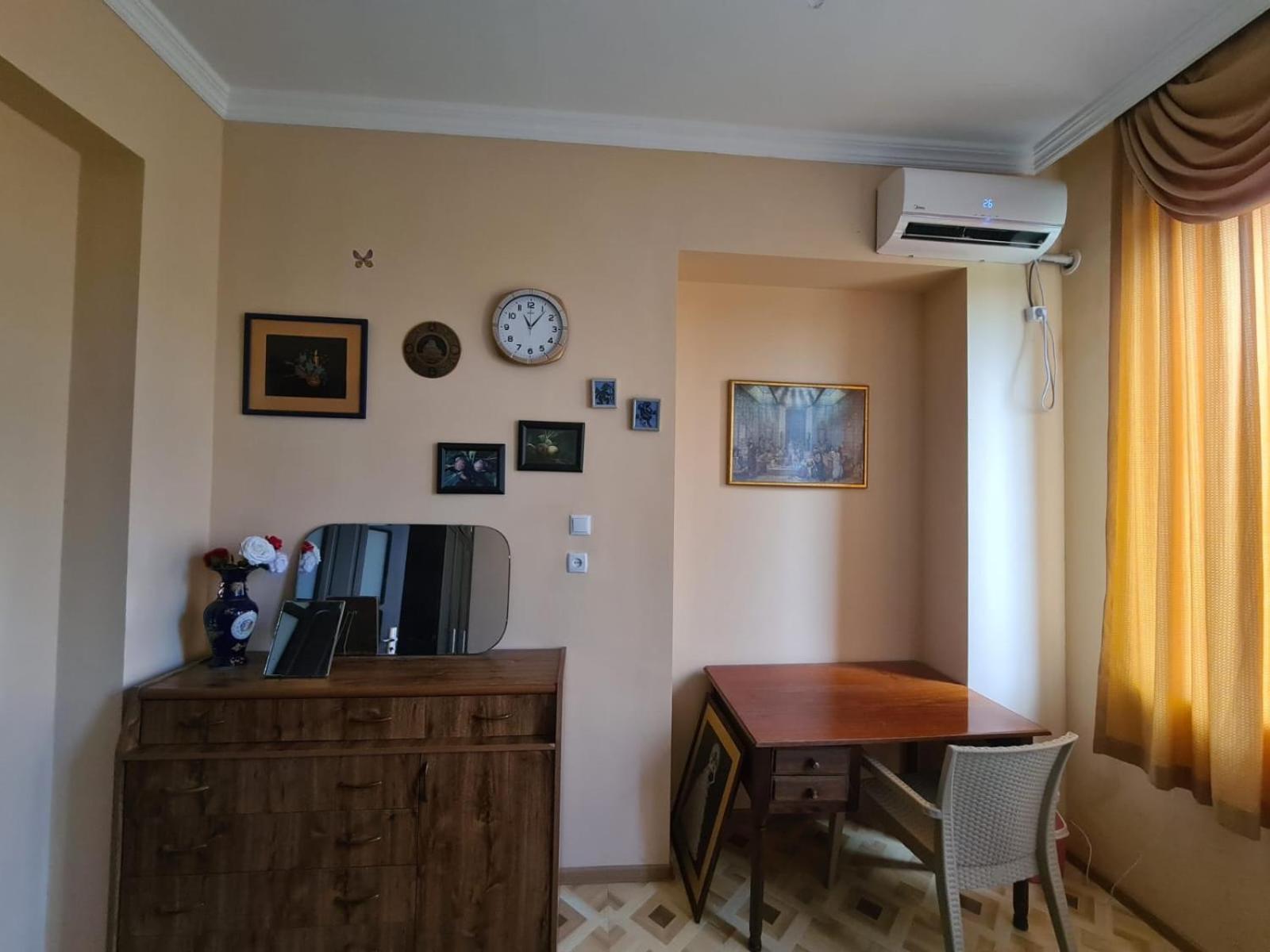 Camellia Hotel Kutaisi Ngoại thất bức ảnh