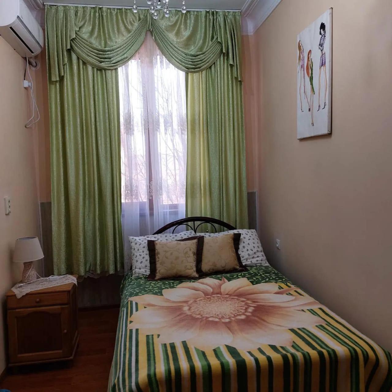Camellia Hotel Kutaisi Ngoại thất bức ảnh
