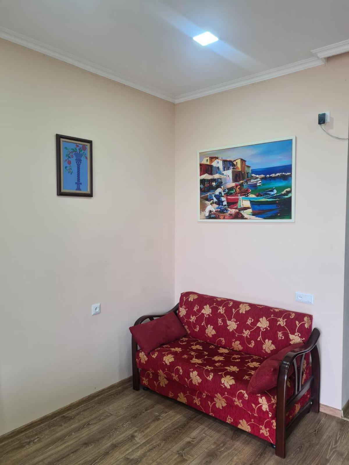 Camellia Hotel Kutaisi Ngoại thất bức ảnh